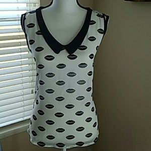 Forever 21 Sleeveless blouse